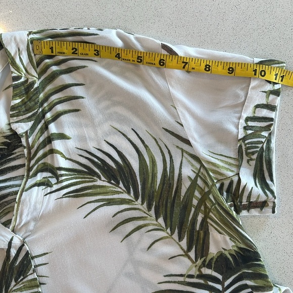 H&M White & Green Palm Leaves Dress - Size US 2 - V-Neck - (Fits like L-XL) - Picture 9 of 11